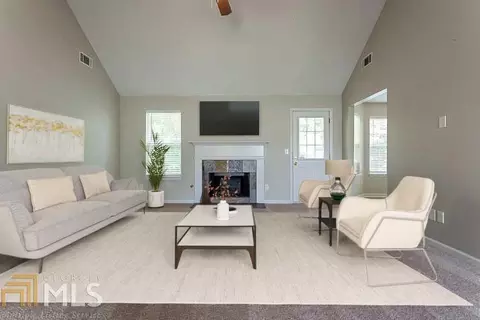 40 Adams Dr, Covington, GA 30016 photo 3