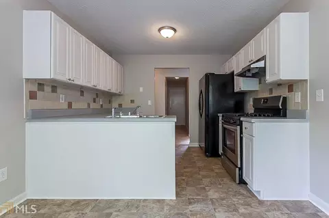 40 Adams Dr, Covington, GA 30016 photo 4