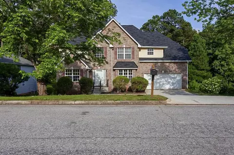 4777 Ruby Forrest Dr, Stone Mountain, GA 30083 photo 1