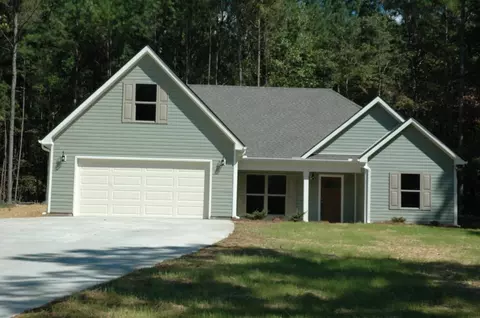 214 Waterview Dr, Lagrange, GA 30240 photo 1