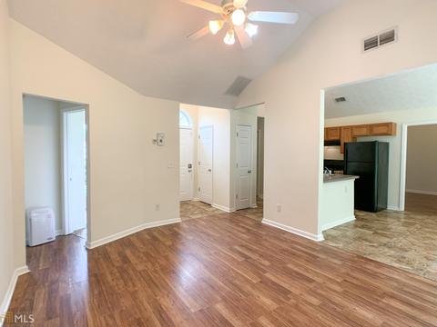 312 Preakness Dr, Lagrange, GA 30241 photo 4