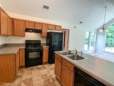 312 Preakness Dr, Lagrange, GA 30241 photo 6