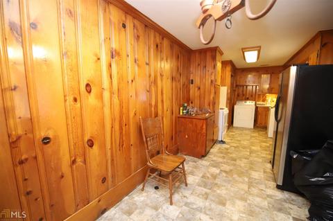 209 Bonaventure Dr, Lagrange, GA 30241 photo 3