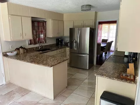 511 Terrell St, Warner Robins, GA 31088 photo 4