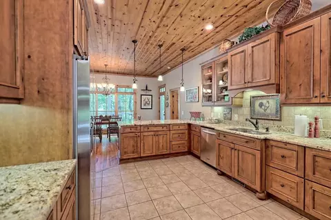 1975 E Wildcat Rd, Clarkesville, GA 30523 photo 16