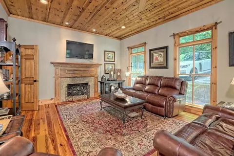 1975 E Wildcat Rd, Clarkesville, GA 30523 photo 11
