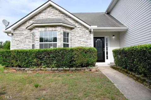 698 Burtons Cv, Hampton, GA 30228 photo 4
