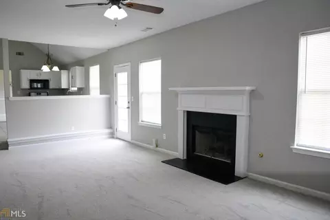 698 Burtons Cv, Hampton, GA 30228 photo 12