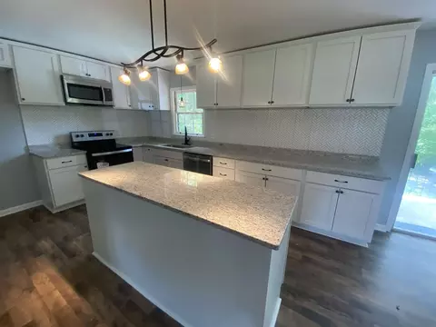 203 E Thomson Dr E, Centerville, GA 31028 photo 10