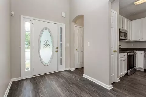 3511 Oakleigh Dr, Rex, GA 30273 photo 3