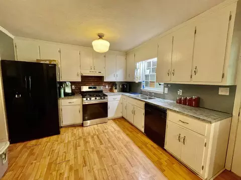 190 Poplar St, Jackson, GA 30233 photo 3