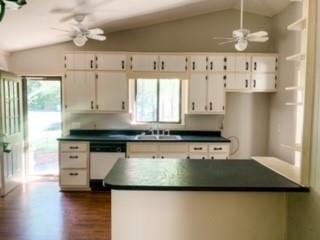 201 W Lakeview Dr, Lagrange, GA 30240 photo 2