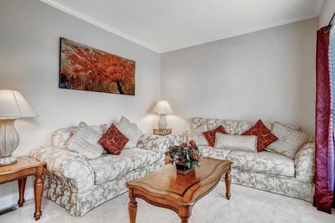 2401 Windrush Ct, Grayson, GA 30017 photo 4