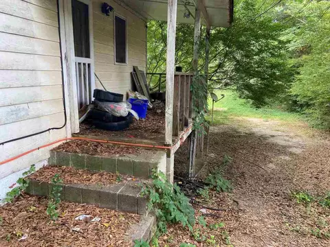 60 E Wright St, Winder, GA 30680 photo 19