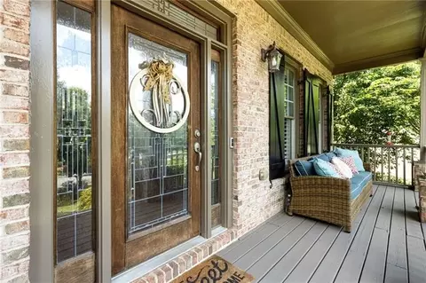 736 Crescent Cir, Canton, GA 30115 photo 3