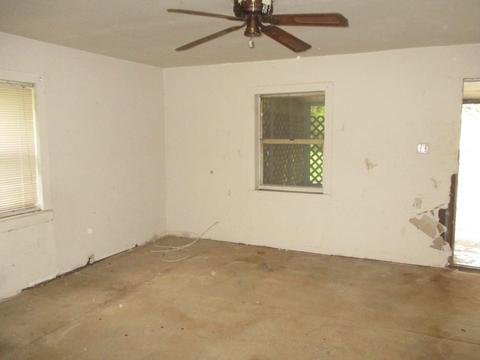 796 Third St, Stone Mountain, GA 30083 photo 3