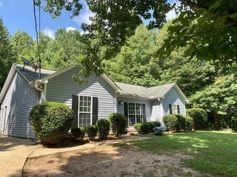 448 Hampton Green Dr, Lagrange, GA 30240 photo 2