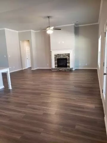 290 Cushing St, Senoia, GA 30276 photo 4