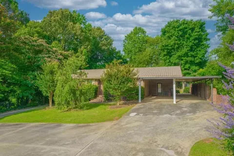 1024 Skyline Dr, Toccoa, GA 30577 photo 1