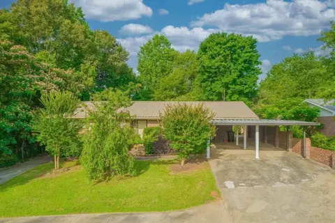 1024 Skyline Dr, Toccoa, GA 30577 photo 2