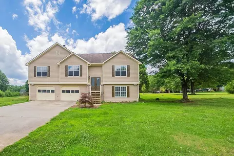 3357 Windgate Dr, Buford, GA 30519 photo 1
