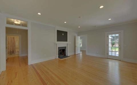 216 Walnut St, Toccoa, GA 30577 photo 3