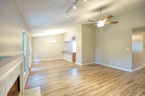 3279 Roundfield Cir, Duluth, GA 30096 photo 4