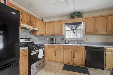 144 Hampton Oaks Dr, Hampton, GA 30228 photo 9