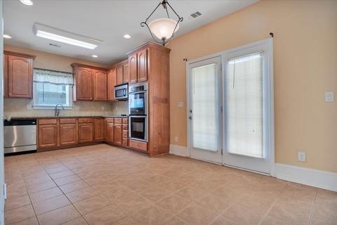 1017 Hackberry Ct, Mcdonough, GA 30253 photo 11