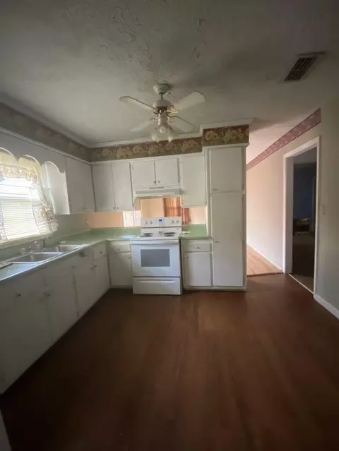 599 Snelson St, Lagrange, GA 30241 photo 6