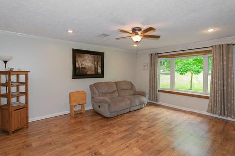 439 Waterview Dr, Lagrange, GA 30240 photo 9