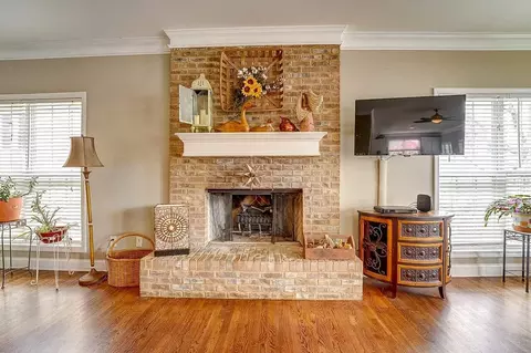 332 Roberts Point Rd, Jackson, GA 30233 photo 4