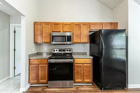 944 Brisley Cir, Hampton, GA 30228 photo 10