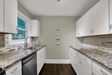 6581 King William Dr, Morrow, GA 30260 photo 8