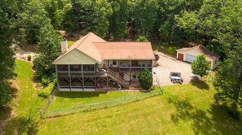 391 Lora Dr, Warne, NC 28909 photo 1