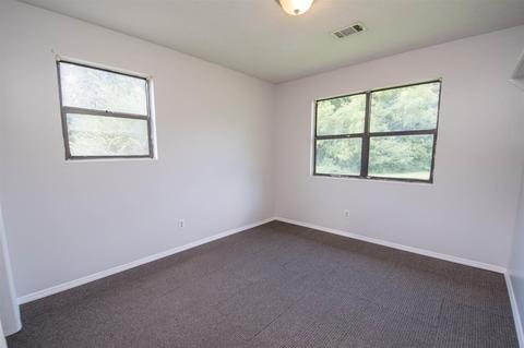 401 12 Cooley Rd, Lagrange, GA 30241 photo 9
