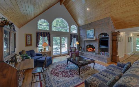 309 Robin Cir, Toccoa, GA 30577 photo 8