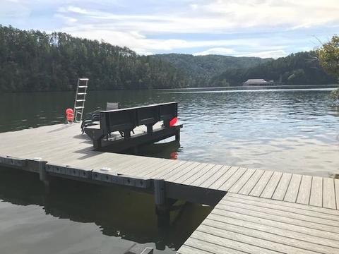 455 Yonah Lake Pl, Toccoa, GA 30577 photo 3