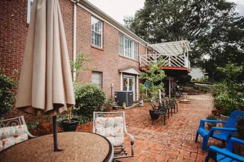 110 Pine St, Barnesville, GA 30204 photo 9