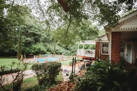 110 Pine St, Barnesville, GA 30204 photo 8