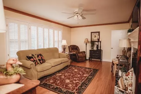 110 Pine St, Barnesville, GA 30204 photo 21