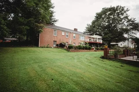 110 Pine St, Barnesville, GA 30204 photo 14