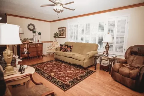 110 Pine St, Barnesville, GA 30204 photo 23