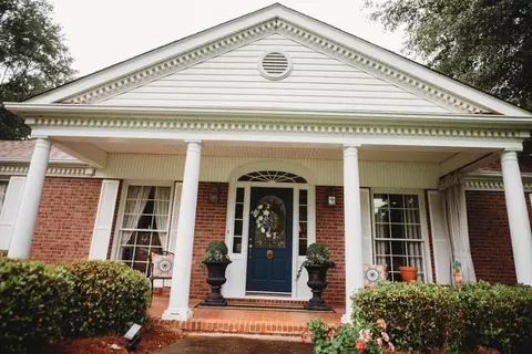 110 Pine St, Barnesville, GA 30204 photo 3