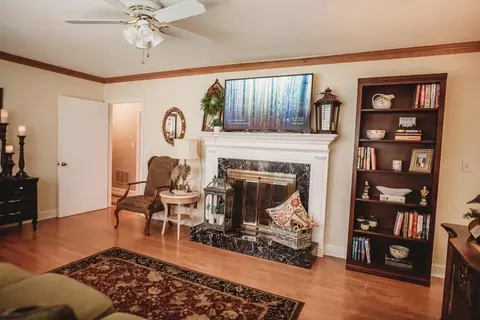 110 Pine St, Barnesville, GA 30204 photo 24