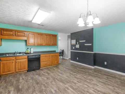 124 Post Oak Dr, Jackson, GA 30233 photo 8