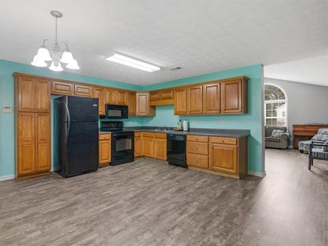 124 Post Oak Dr, Jackson, GA 30233 photo 6