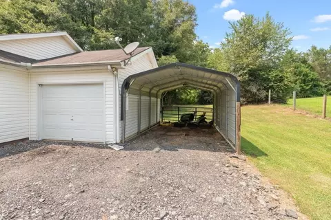 1088 Garrison Rd, Carnesville, GA 30521 photo 17