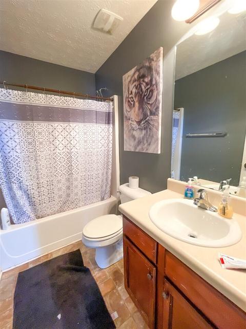 202 Perimeter Dr, Lagrange, GA 30240 photo 10