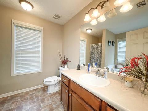 202 Perimeter Dr, Lagrange, GA 30240 photo 7